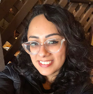 Meet your Posher, Gabriela